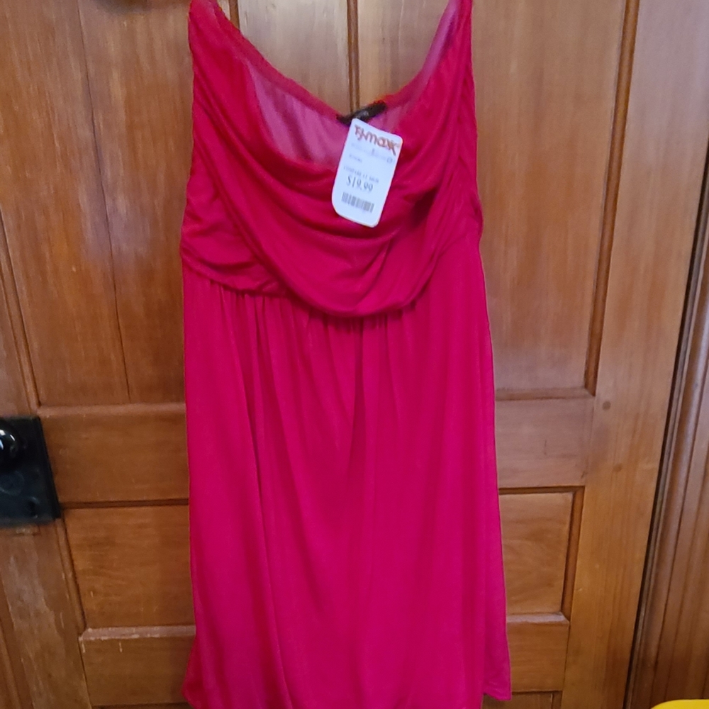 Soprano Strapless Bubble Dress‎